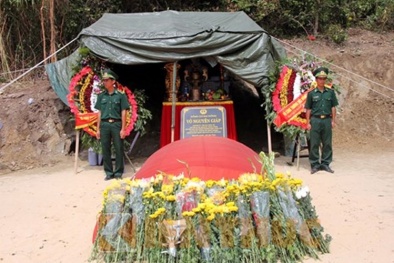 Tạm ngừng viếng mộ Đại tướng Võ Nguyên Giáp sáng 21/11